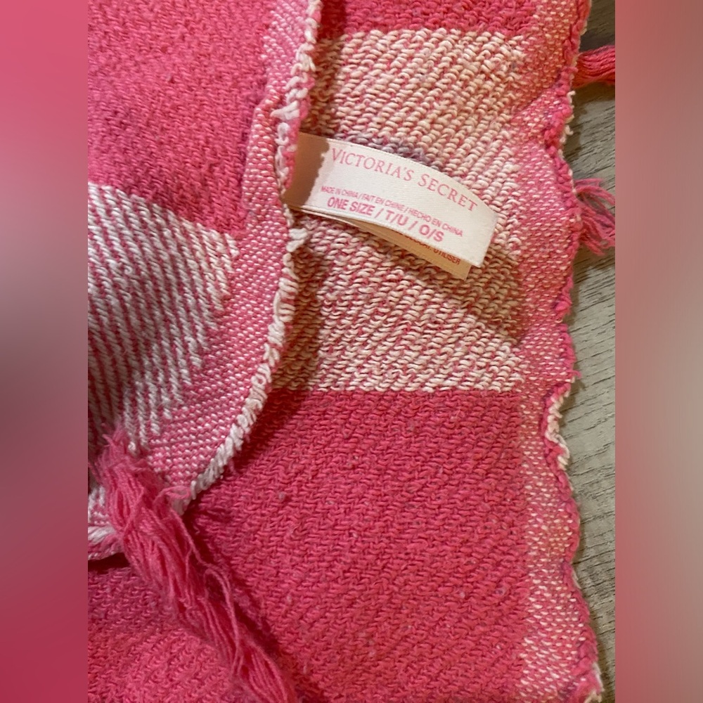 Victoria’s Secret pink stripped blanket - Picture 3 of 3